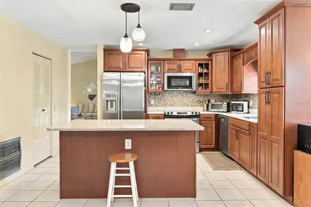 Listing Photo 19
