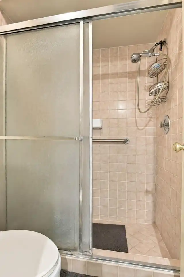 Listing Photo 32