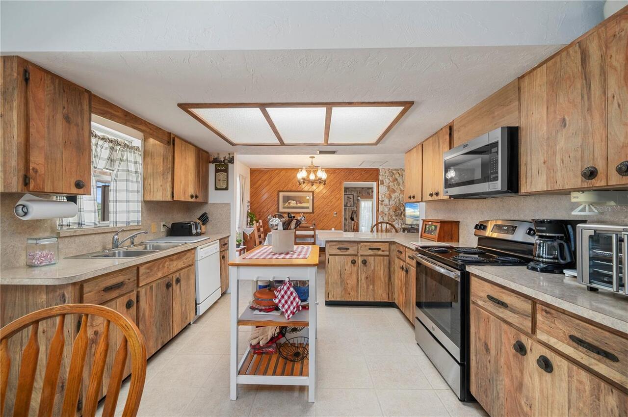 Listing Photo 25