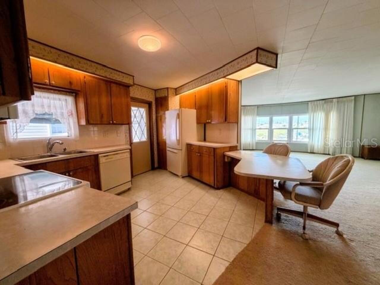Listing Photo 8