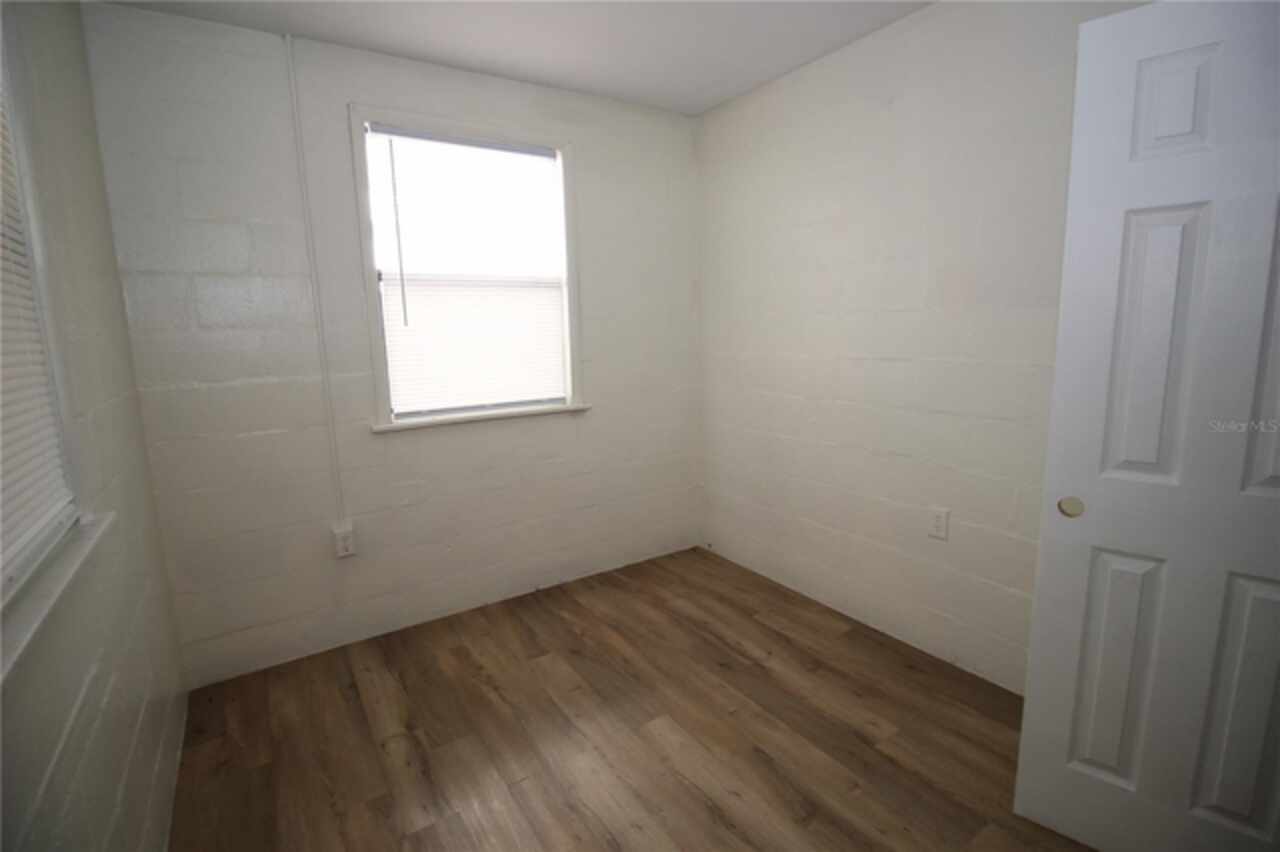 Listing Photo 7