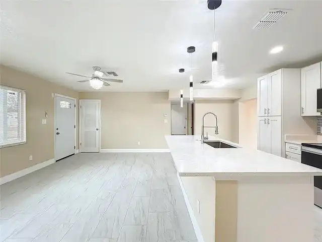 Listing Photo 7