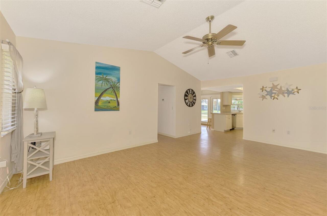 Listing Photo 33