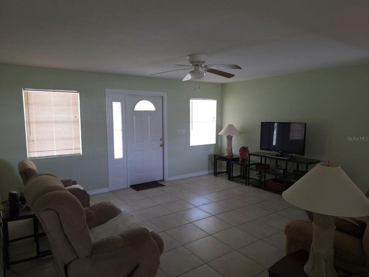 Listing Photo 12