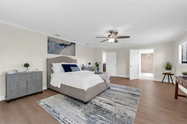 Listing Photo 17