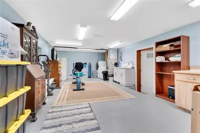 Listing Photo 18