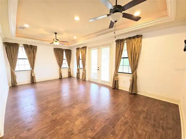 Listing Photo 34