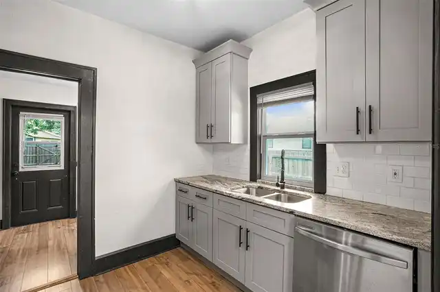 Listing Photo 18