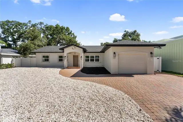Sarasota Real Estate