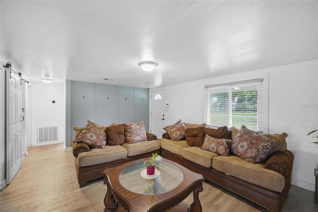 Listing Photo 6