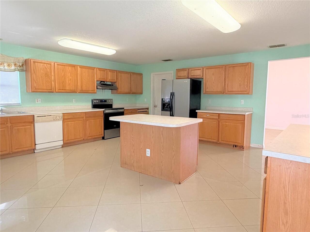 Listing Photo 7
