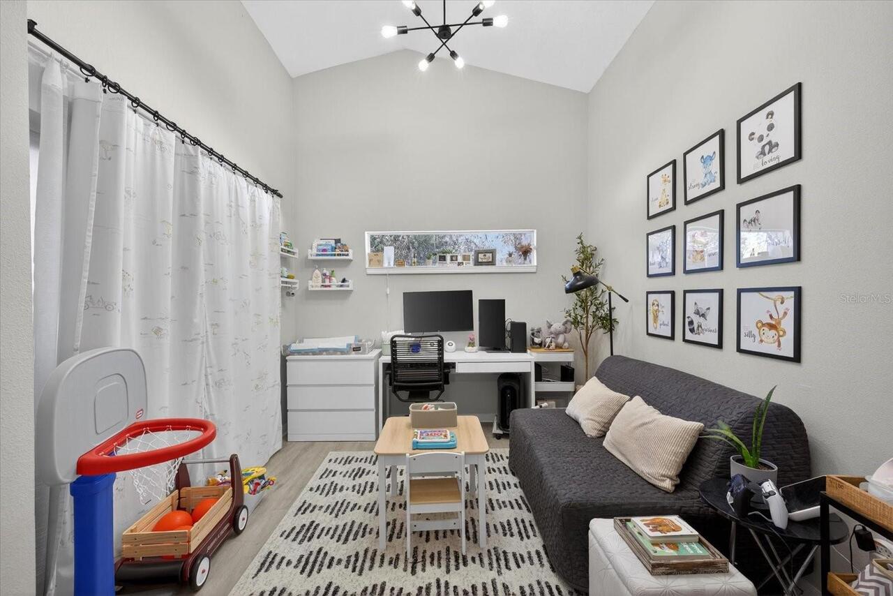 Listing Photo 18
