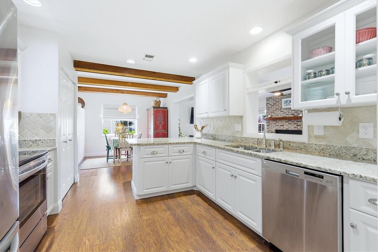 Listing Photo 15