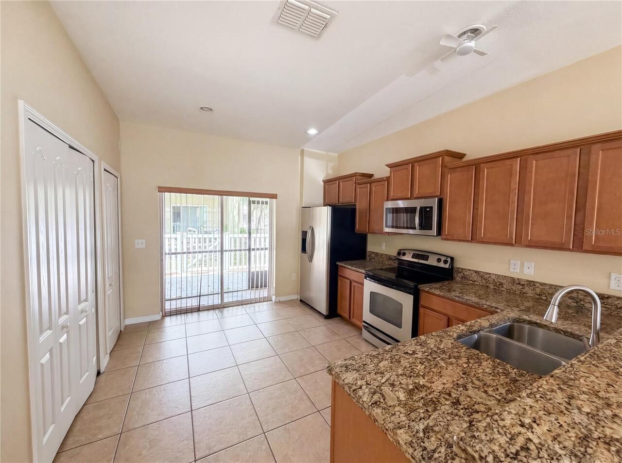 Listing Photo 7