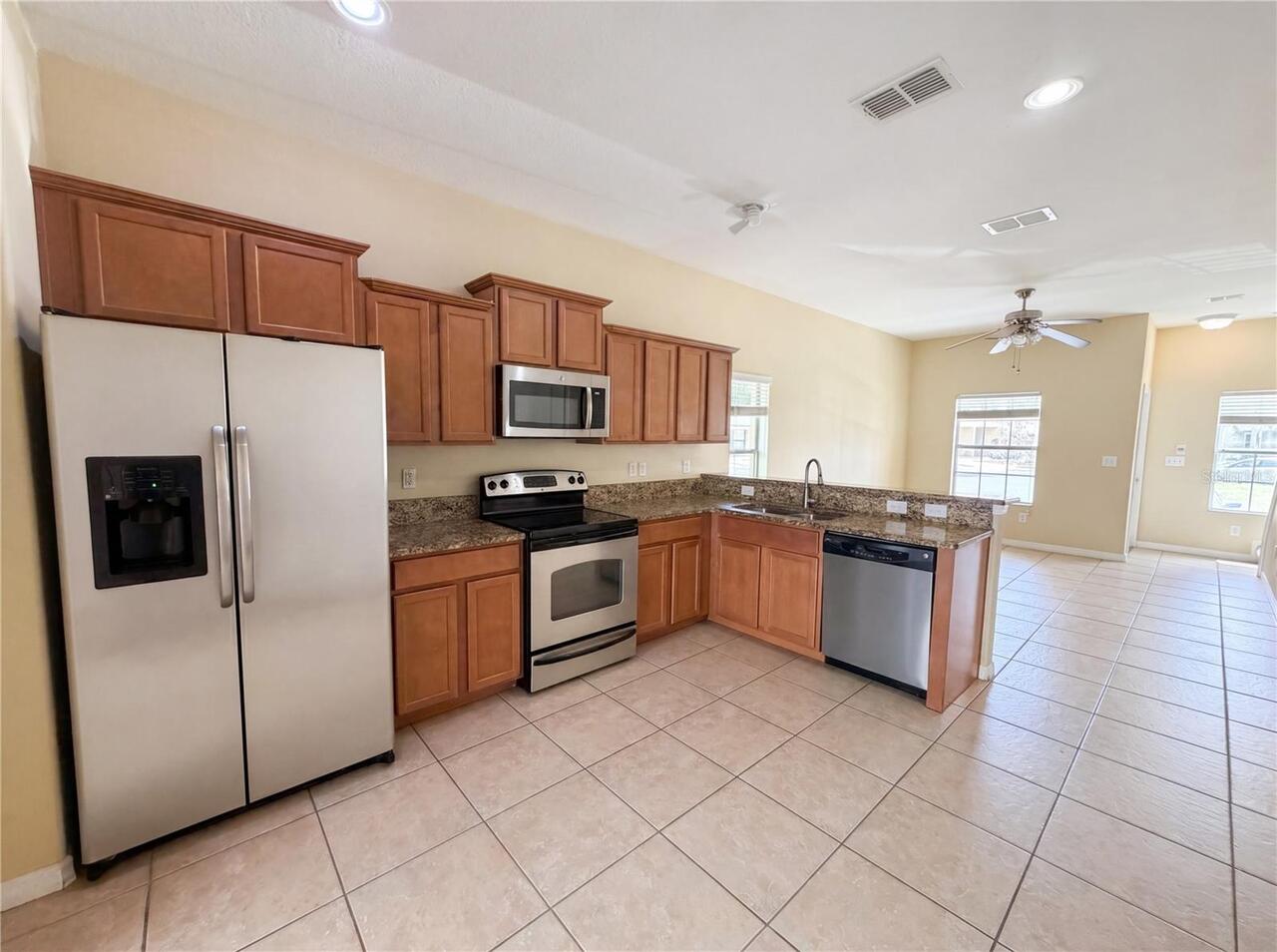 Listing Photo 8