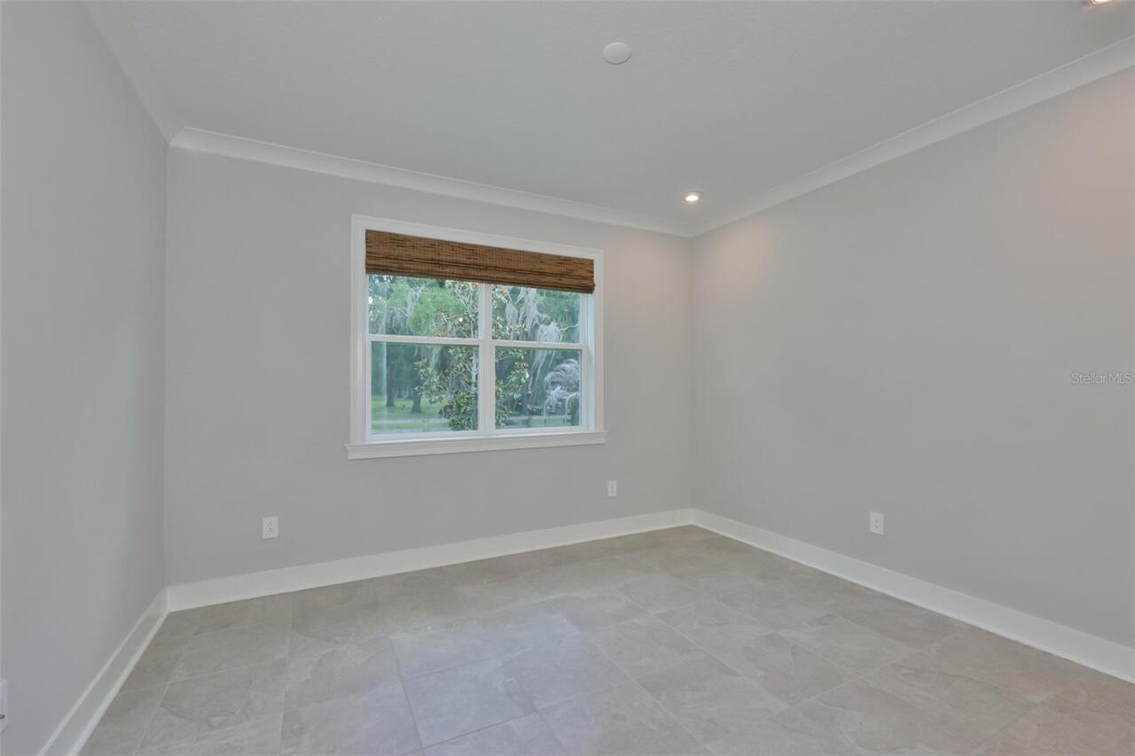 Listing Photo 43