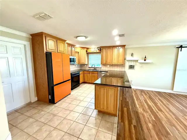 Listing Photo 13