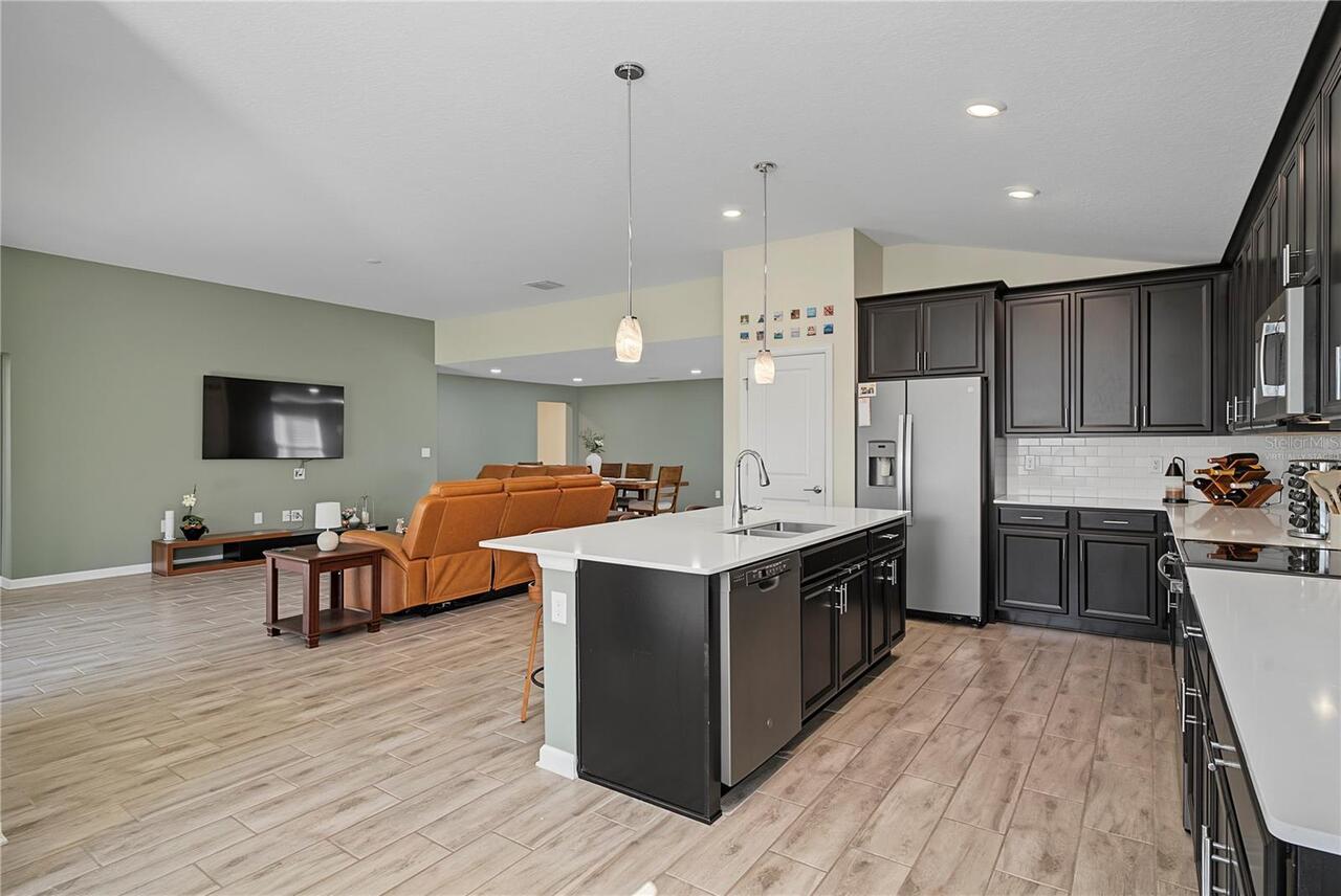 Listing Photo 16