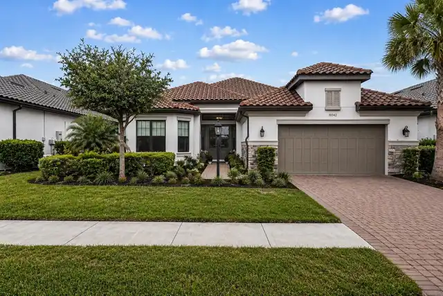 Sarasota Real Estate