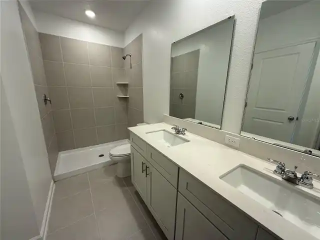 Listing Photo 34