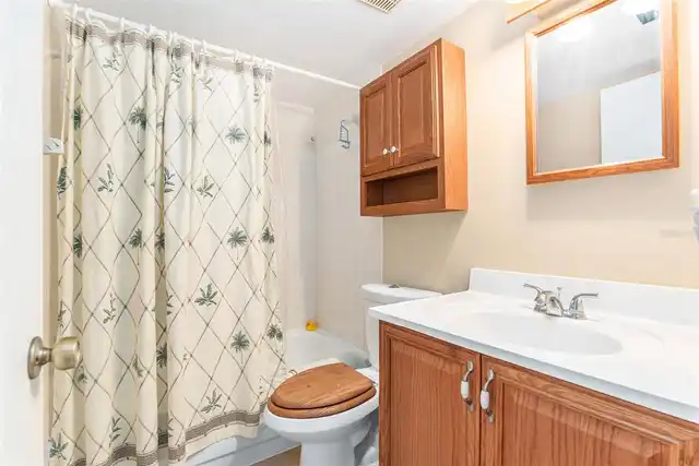 Listing Photo 17