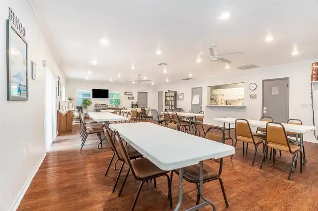 Listing Photo 21