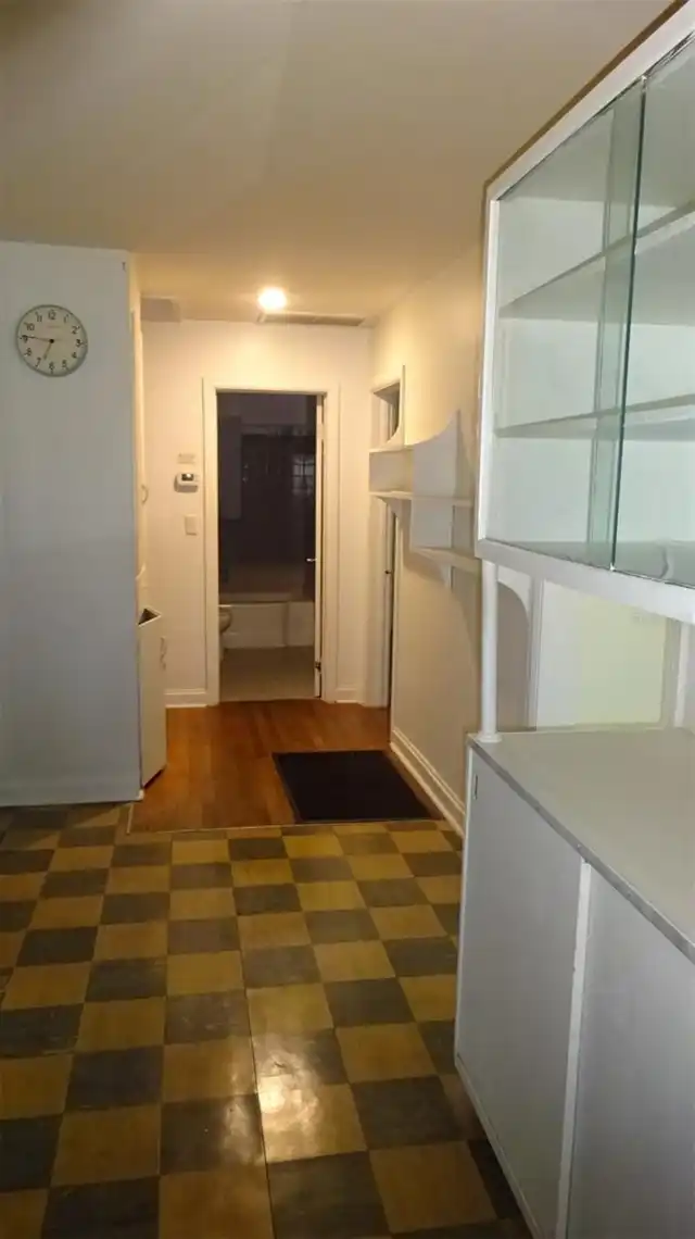 Listing Photo 12