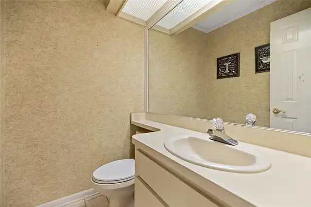 Listing Photo 7