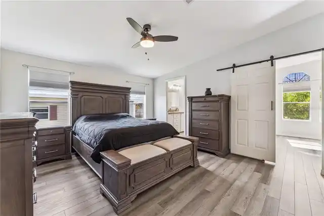 Listing Photo 17