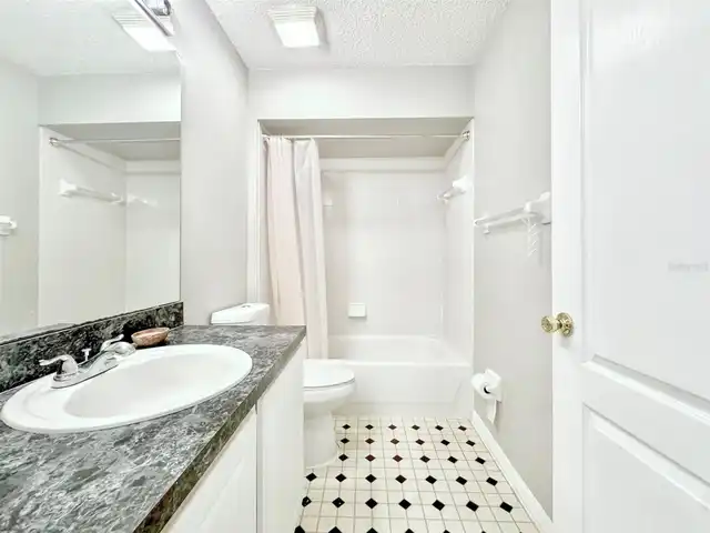 Listing Photo 28