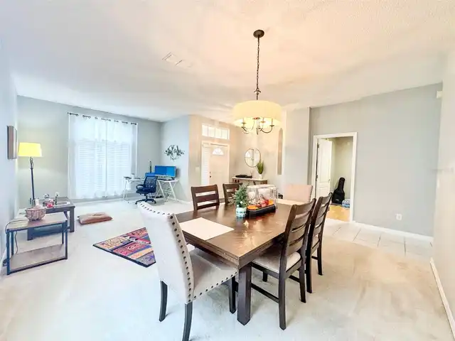 Listing Photo 6