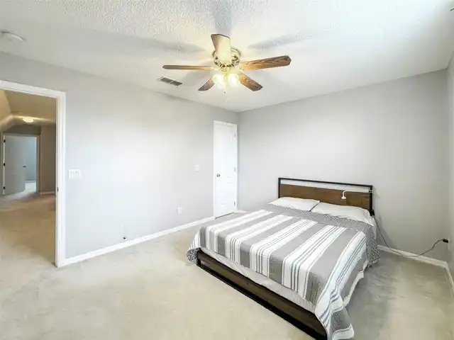 Listing Photo 24