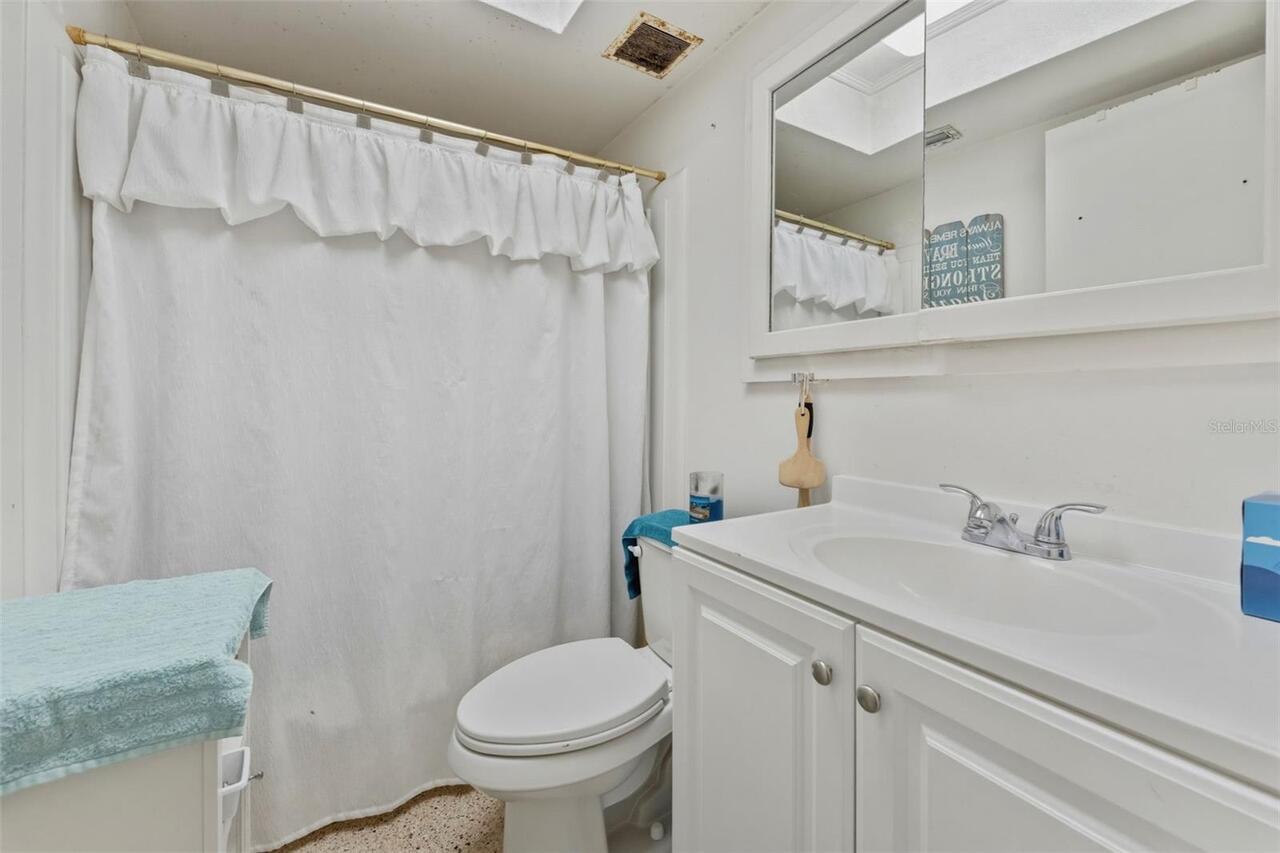 Listing Photo 11
