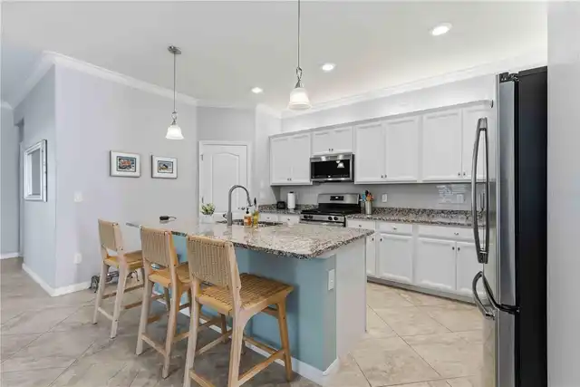 Listing Photo 18