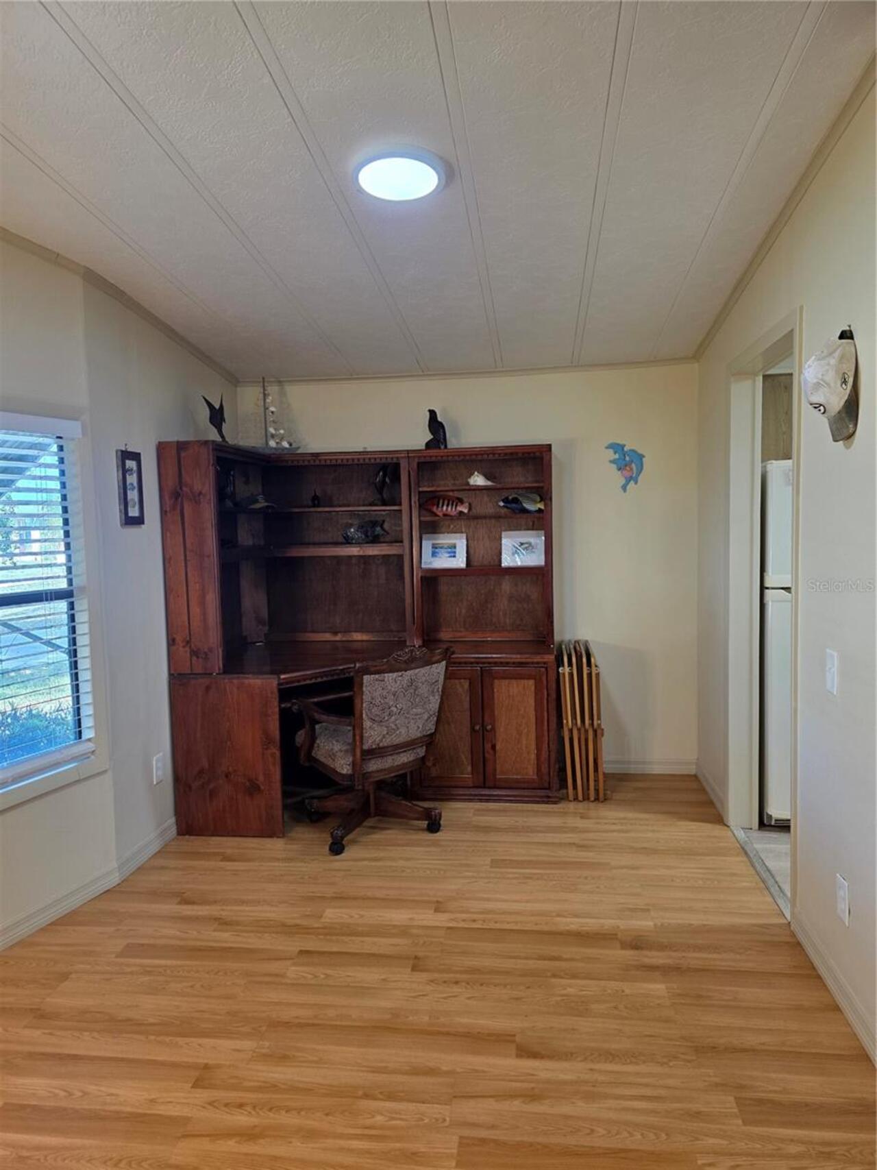 Listing Photo 10