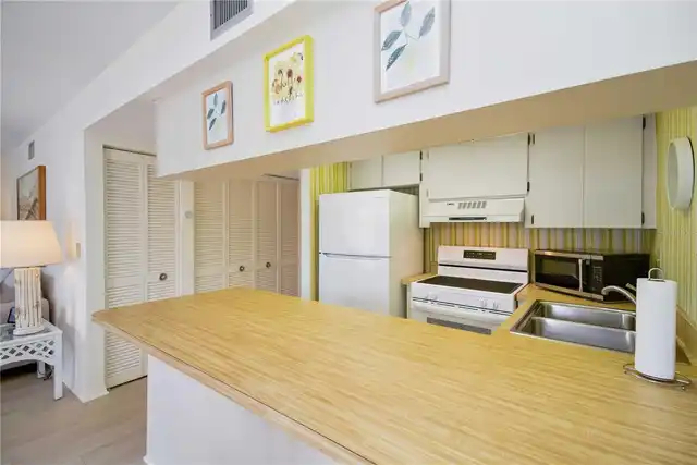 Listing Photo 13
