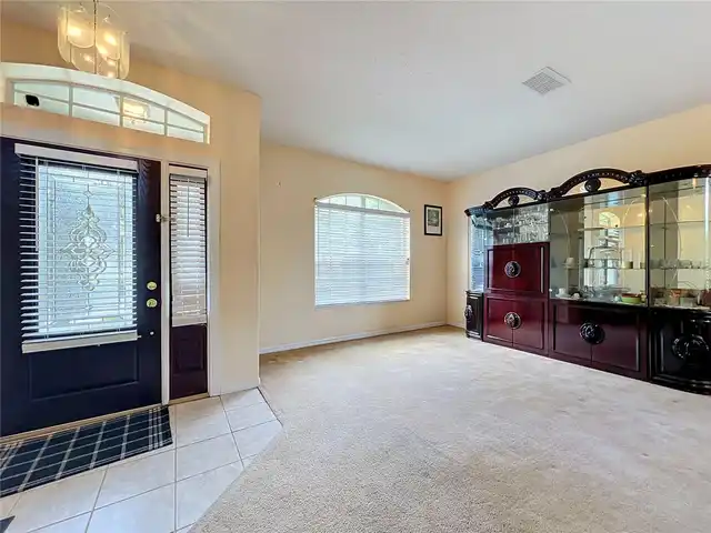 Listing Photo 12