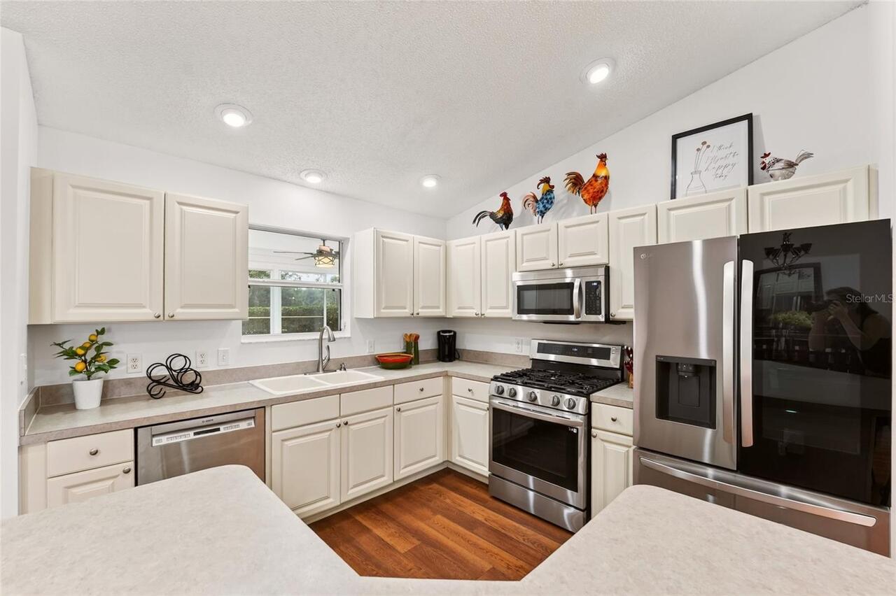 Listing Photo 17