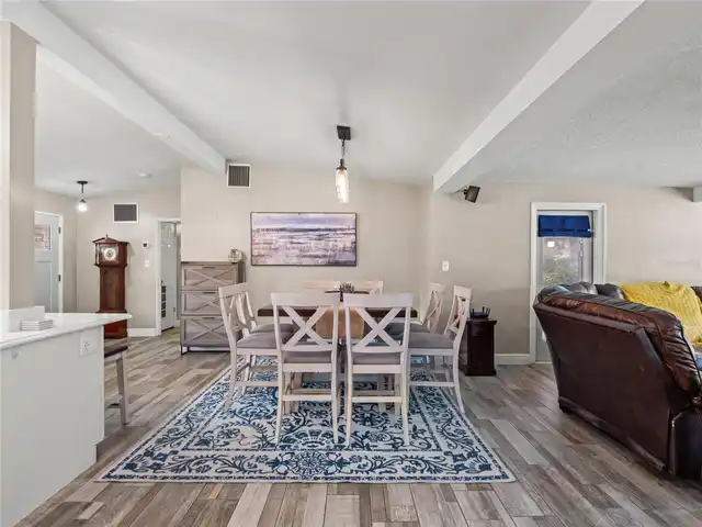 Listing Photo 16