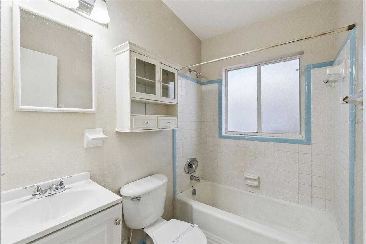 Listing Photo 8