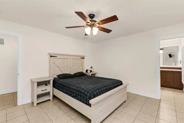 Listing Photo 14