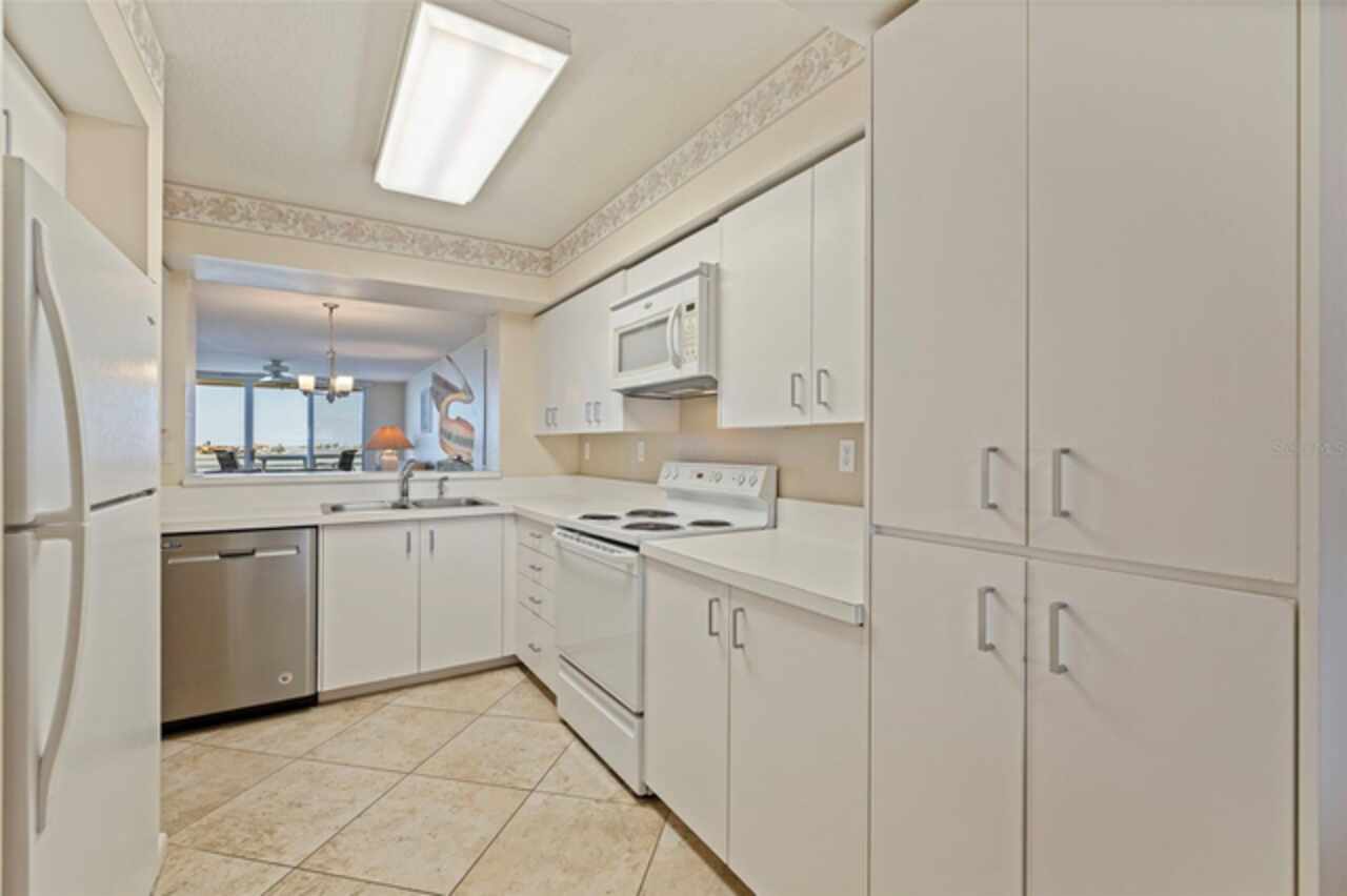 Listing Photo 10