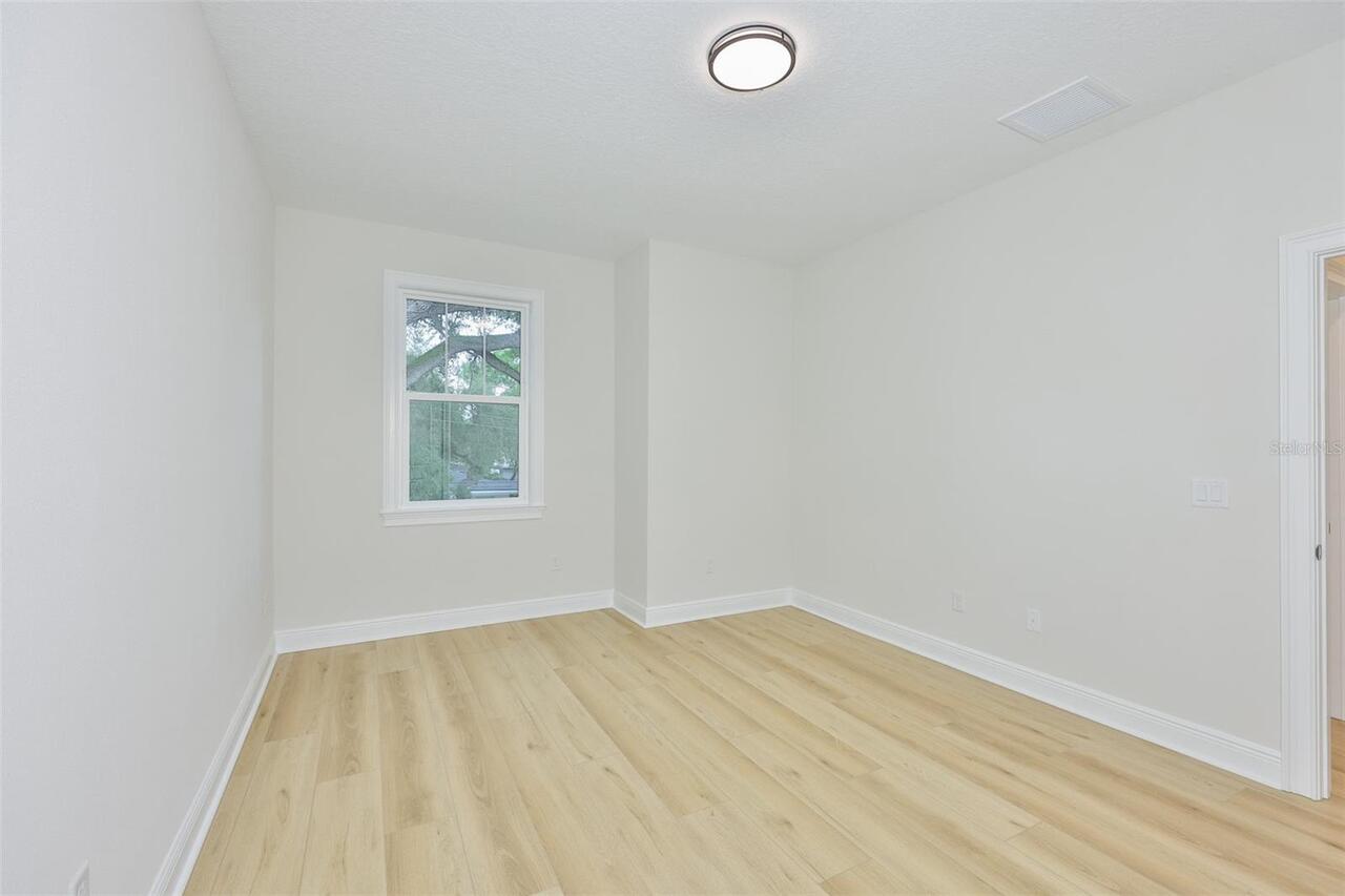 Listing Photo 20