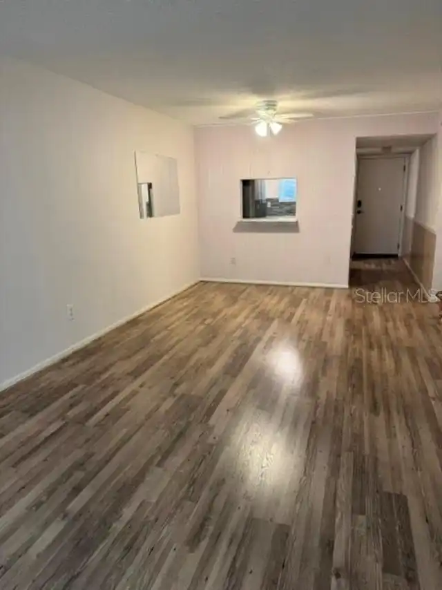 Listing Photo 8
