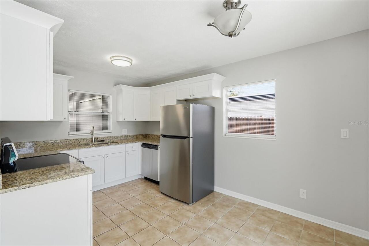 Listing Photo 16