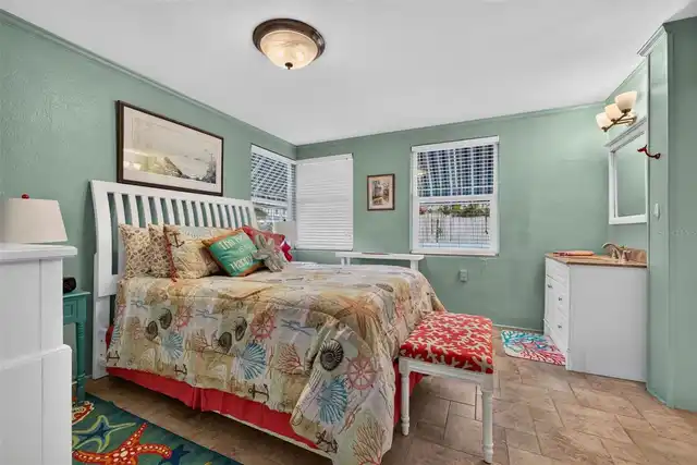 Listing Photo 15