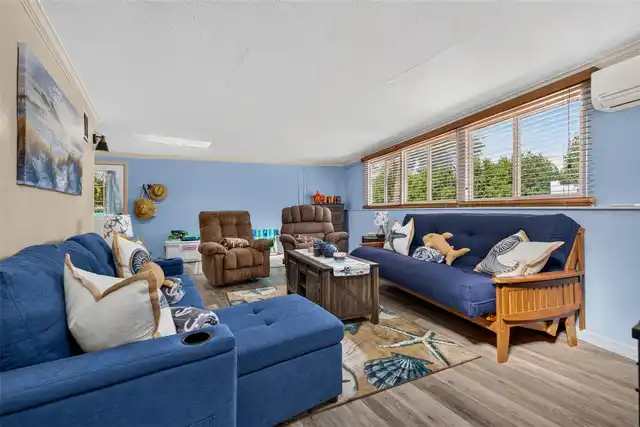 Listing Photo 25