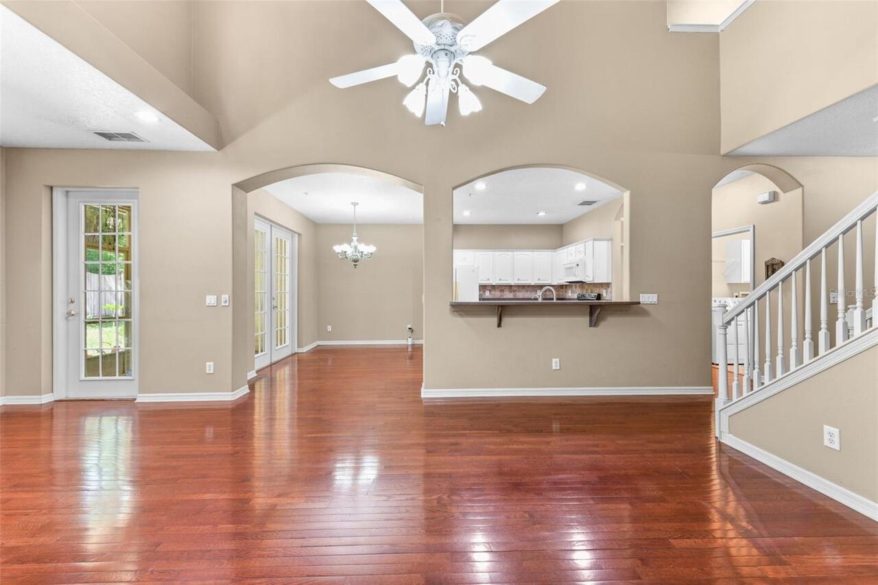 Listing Photo 12