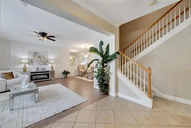 Listing Photo 12