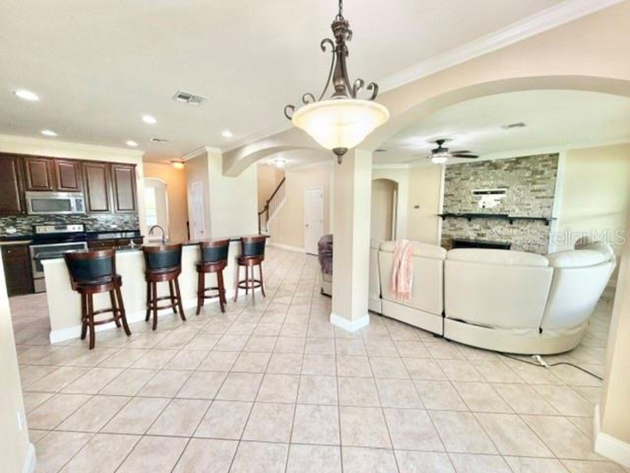 Listing Photo 11